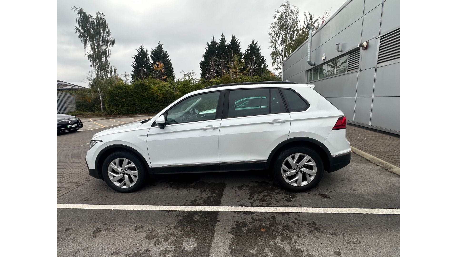 Buying a used 2022 Volkswagen Tiguan Life TSI S-A, wanted a thorough inspection before purchase
